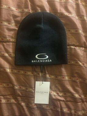 Balenciaga Black Knit Beanie with White Logo